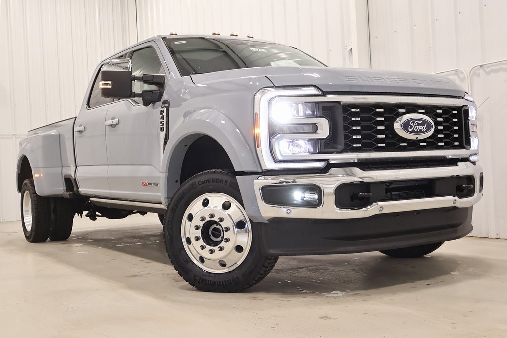 New 2026 Ford F450 King Ranch w/ Chrome Package image 38