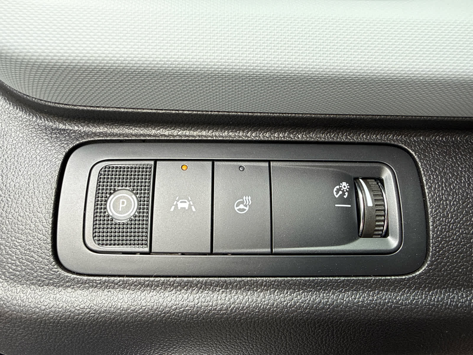 New 2027 Chevrolet Bolt LT w/ Comfort Package FWD image 18