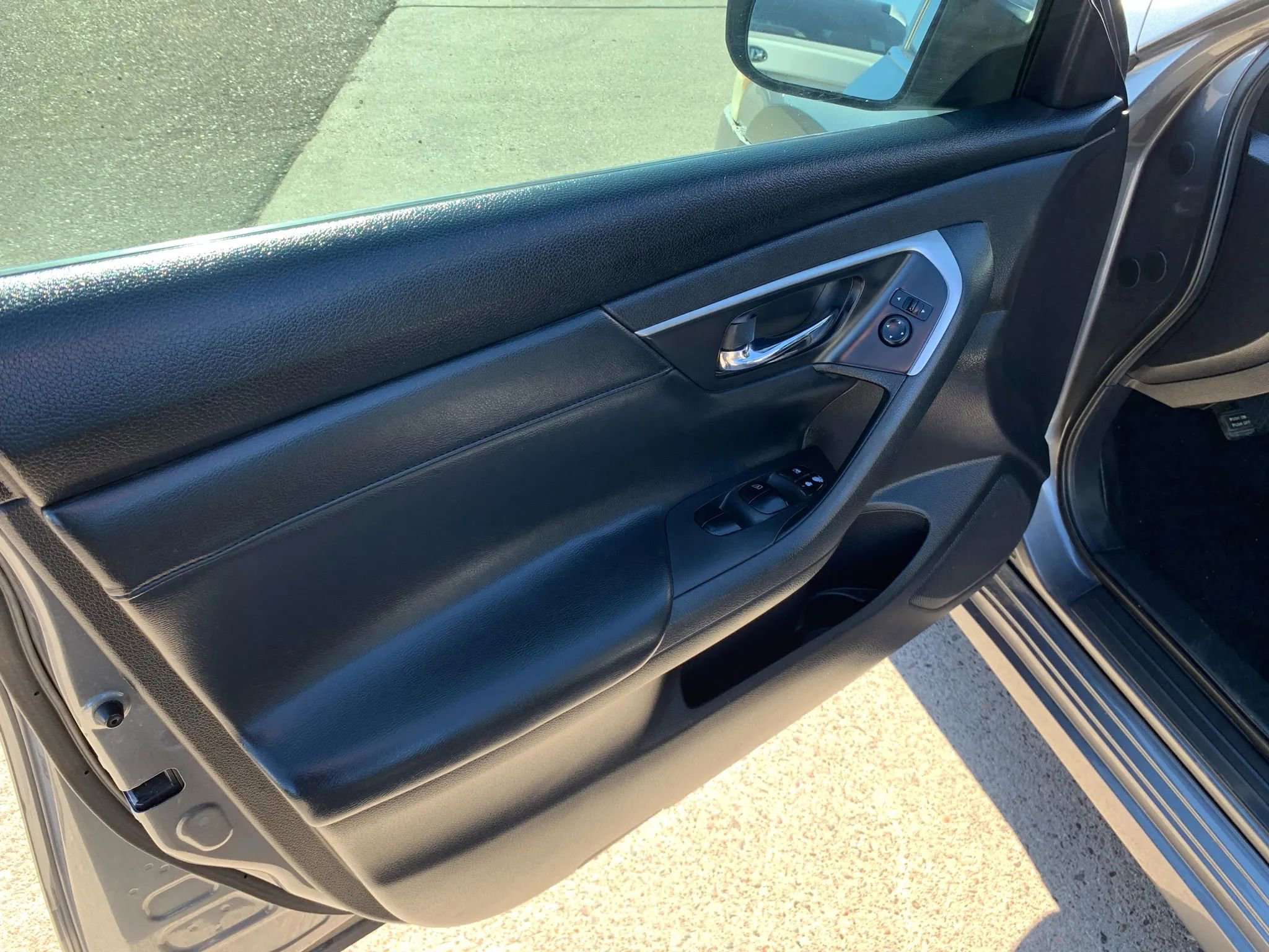 Used 2015 Nissan Altima 2.5 S w/ Power Driver Seat Package image 10