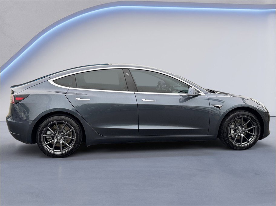 Used 2020 Tesla Model 3 Standard Range Plus RWD image 7