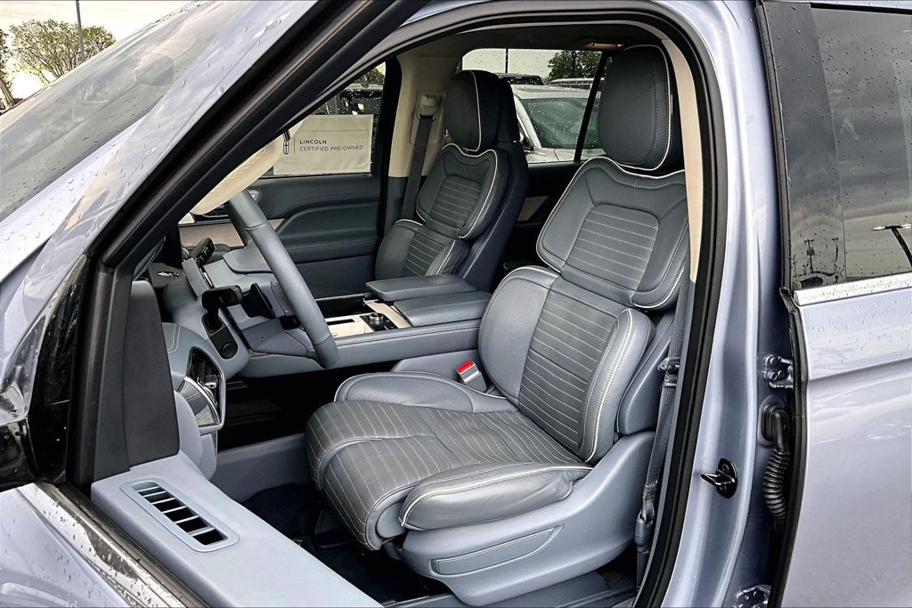 Used 2024 Lincoln Navigator L Black Label AWD/4WD image 34