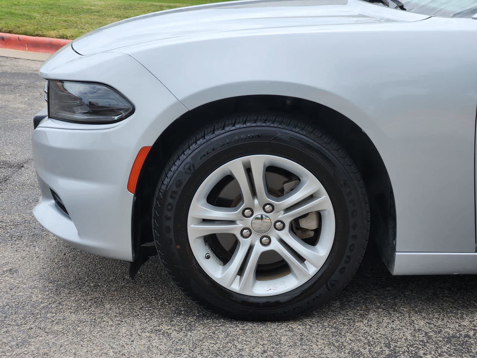 Used 2023 Dodge Charger SXT RWD image 8
