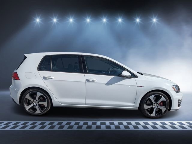 Used 2017 Volkswagen GTI SE image 2