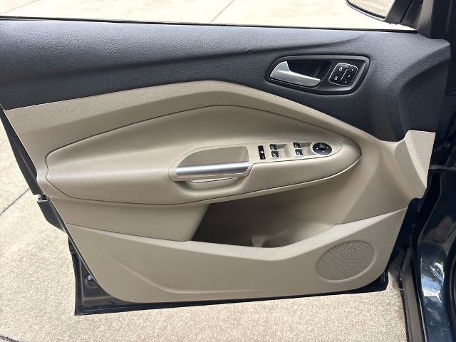 Certified 2019 Ford Escape Titanium FWD image 15