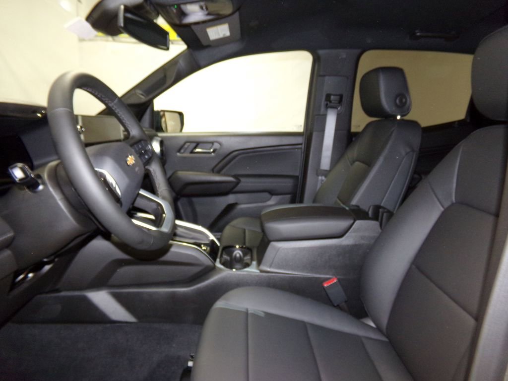 New 2025 Chevrolet Colorado LT w/ LT Convenience Package image 16