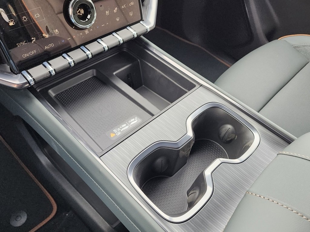 New 2026 GMC Acadia AT4 image 33