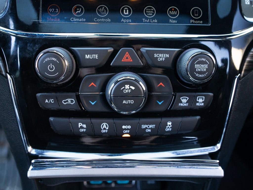 Used 2020 Jeep Grand Cherokee Altitude image 21