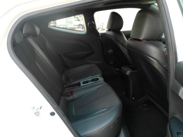 Used 2020 Hyundai Veloster 2.0 Premium FWD image 18