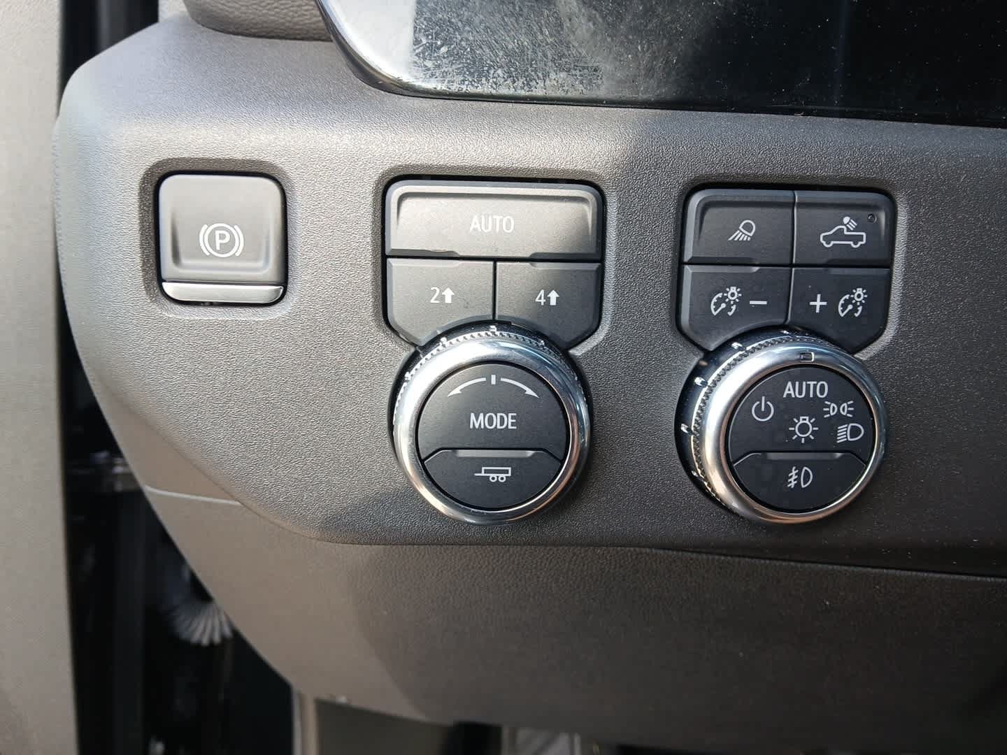 Used 2024 GMC Sierra 1500 SLT w/ SLT Premium Package AWD/4WD image 25