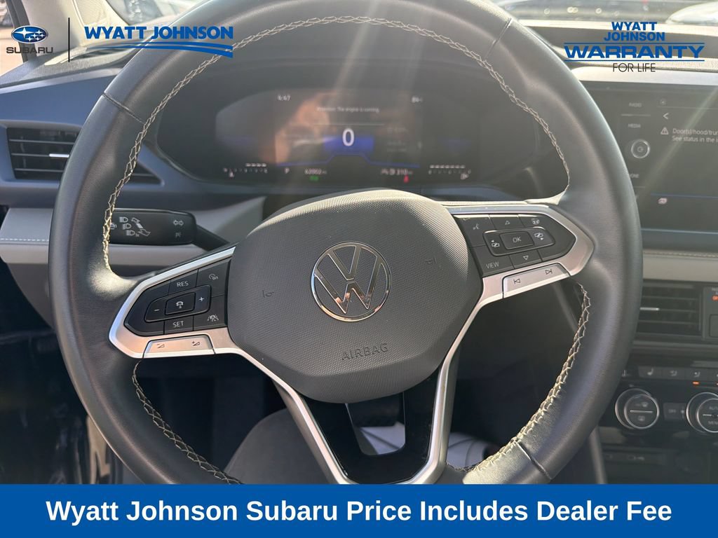 Used 2024 Volkswagen Taos SE FWD image 18