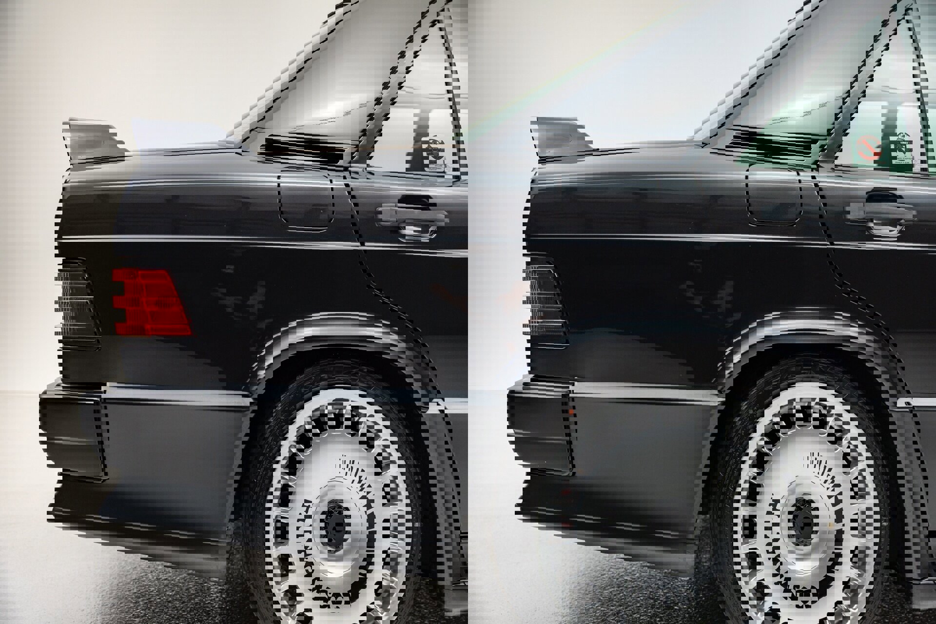 Used 1987 Mercedes-Benz 190 E 2.3-16 image 40