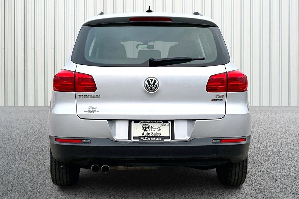 Used 2017 Volkswagen Tiguan S image 5
