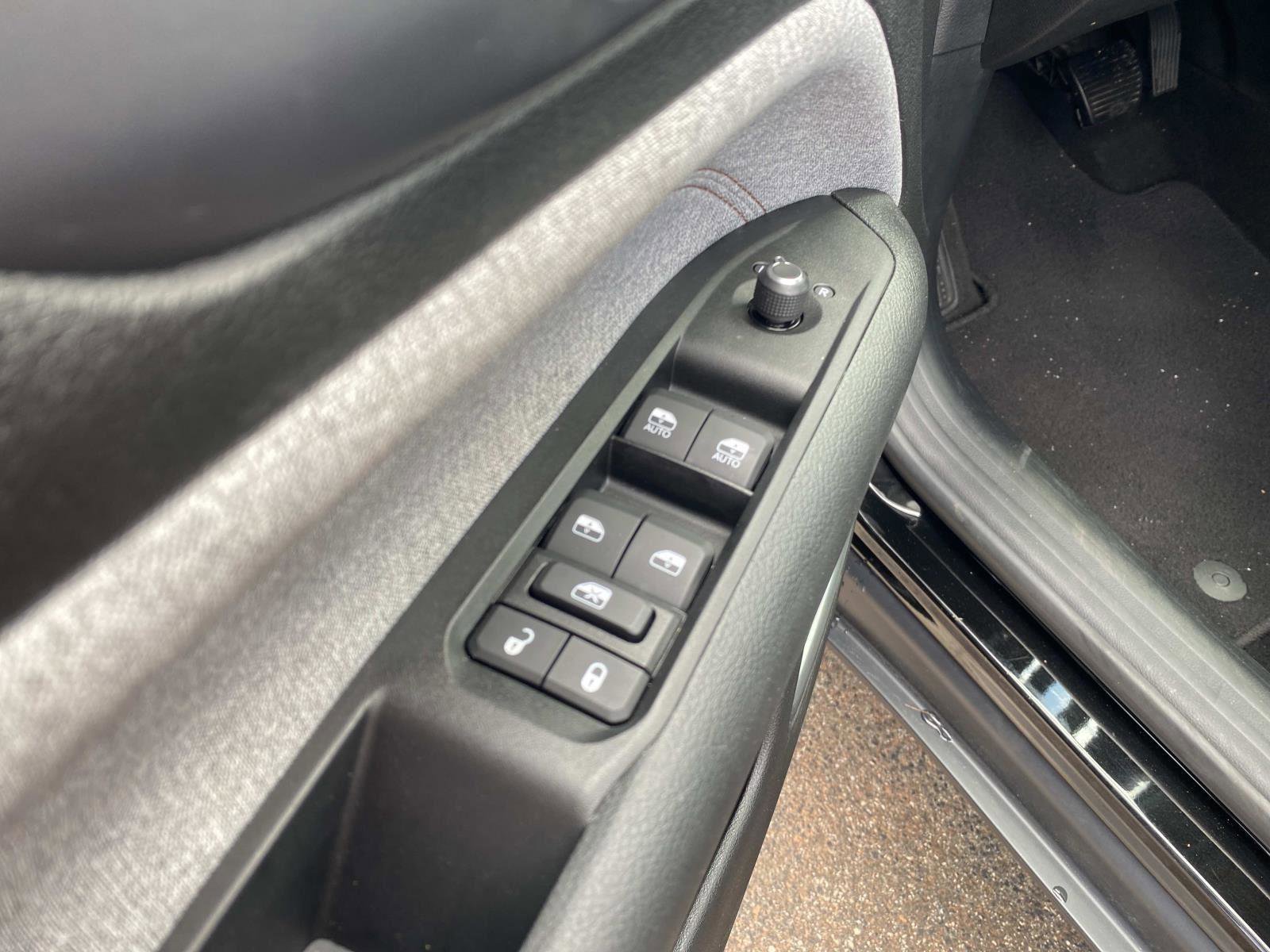 Used 2022 Jeep Compass Latitude image 22