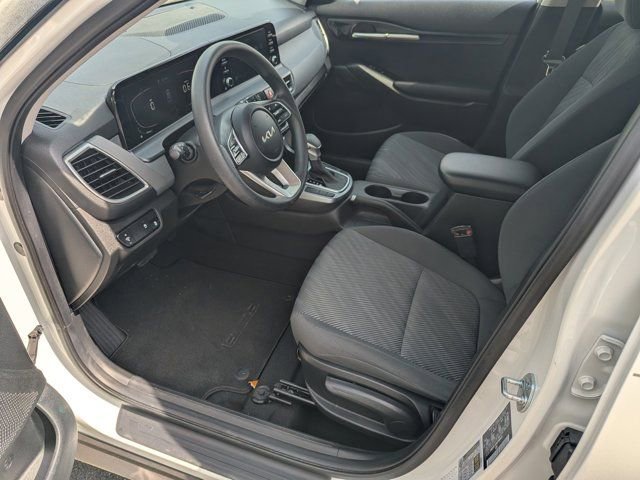 Used 2024 Kia Seltos LX AWD/4WD image 9