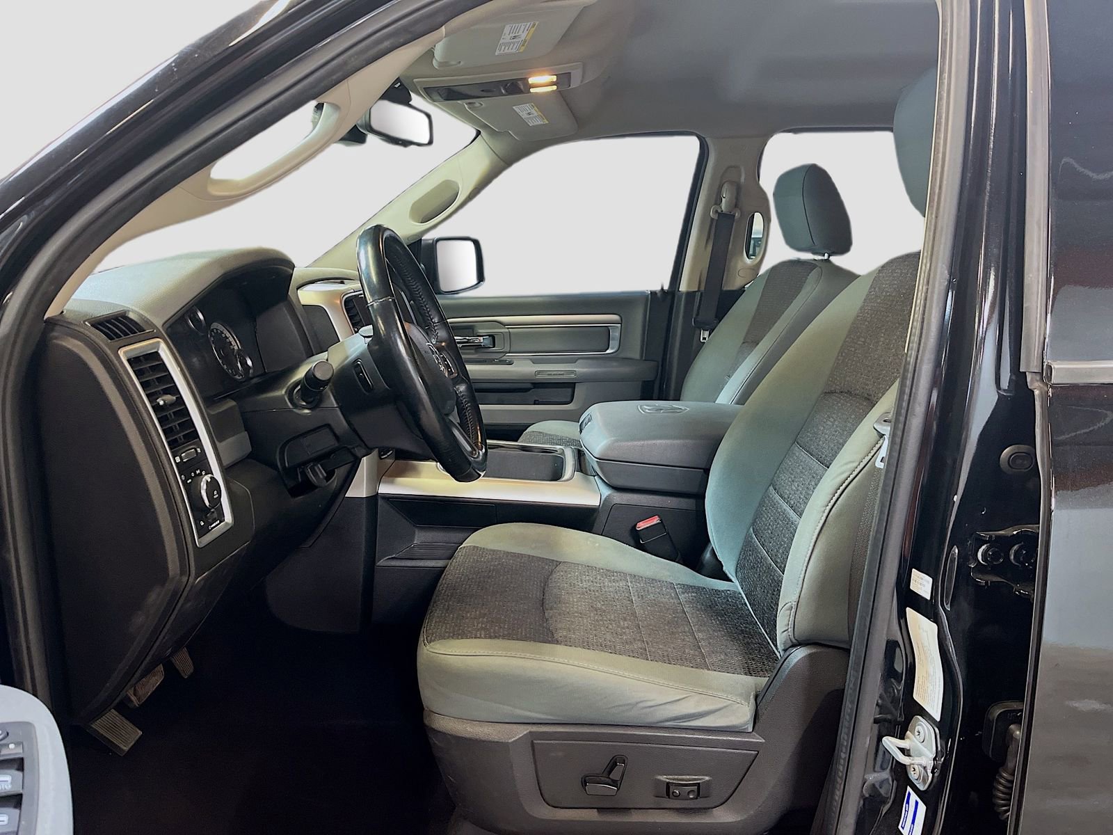 Used 2019 RAM 1500 Classic Warlock image 21