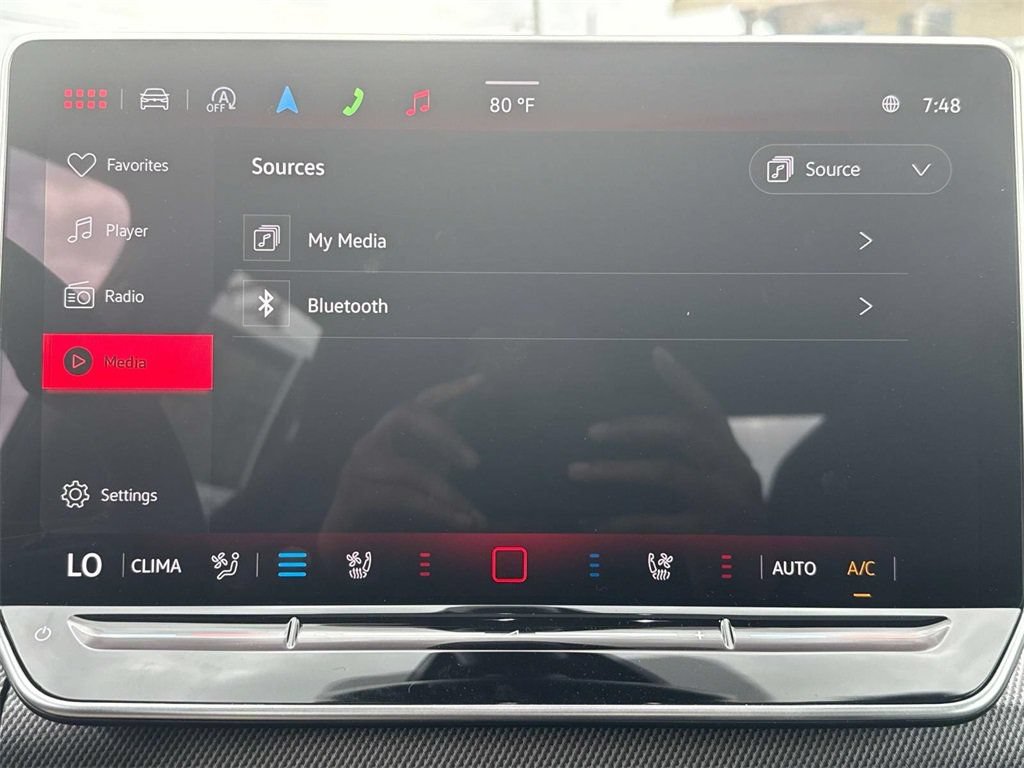 Certified 2025 Volkswagen GTI SE FWD image 23