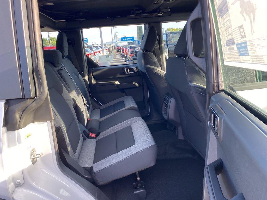 New 2025 Ford Bronco 4-Door AWD/4WD image 24