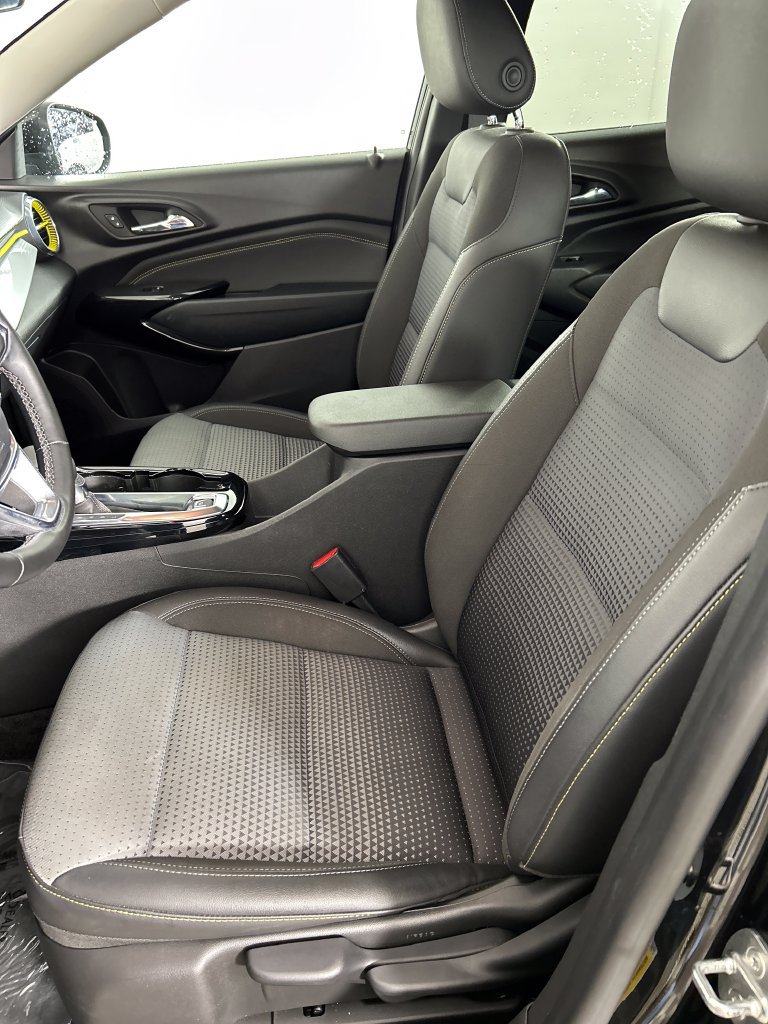 Used 2024 Chevrolet Trax LT w/ Driver Confidence Package FWD image 12