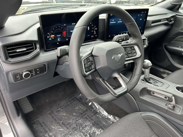 New 2026 Ford Mustang GT w/ GT Performance Package RWD image 15