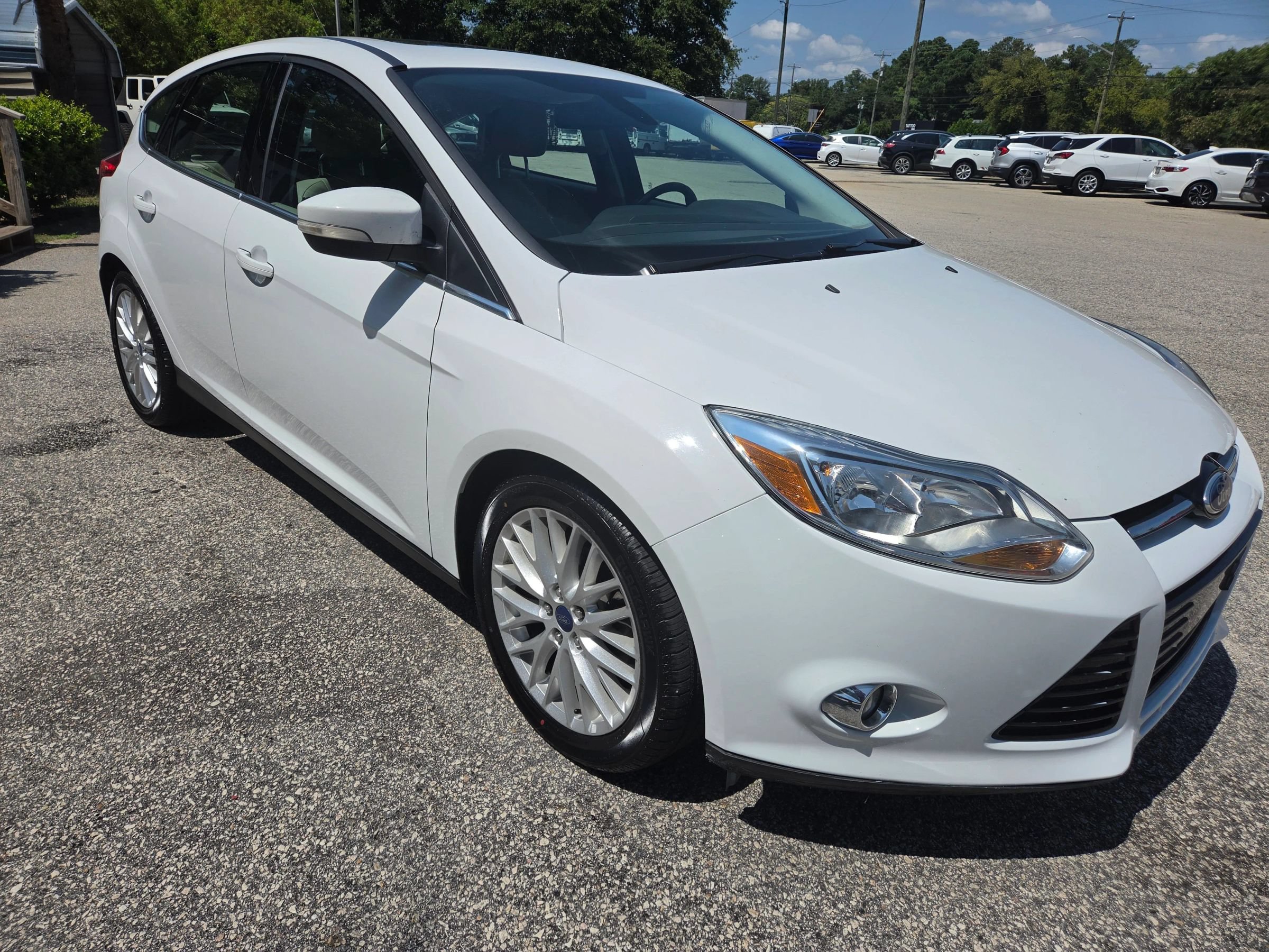 Used 2012 Ford Focus SEL FWD image 3