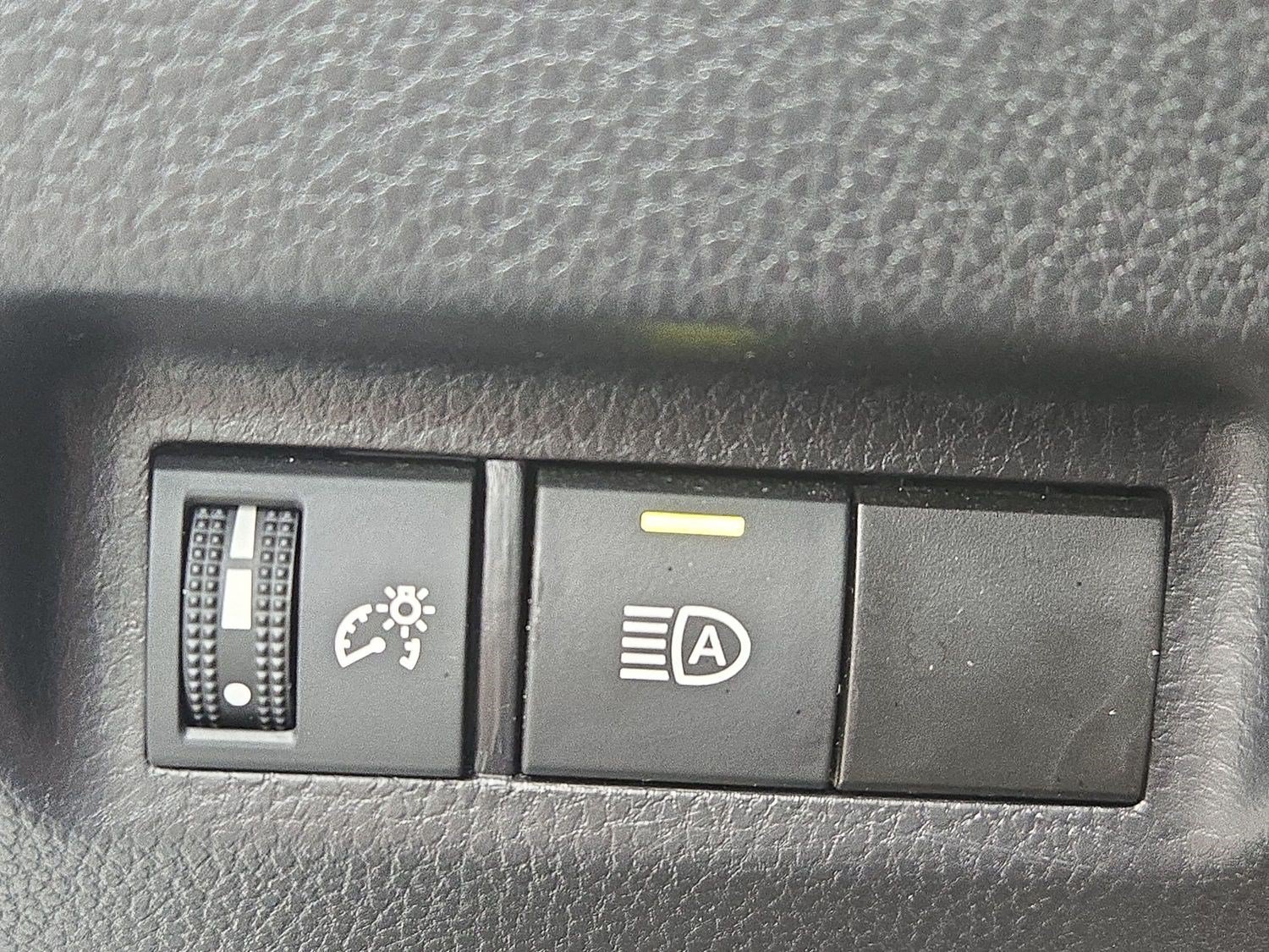 Used 2024 Toyota RAV4 XLE AWD/4WD image 24