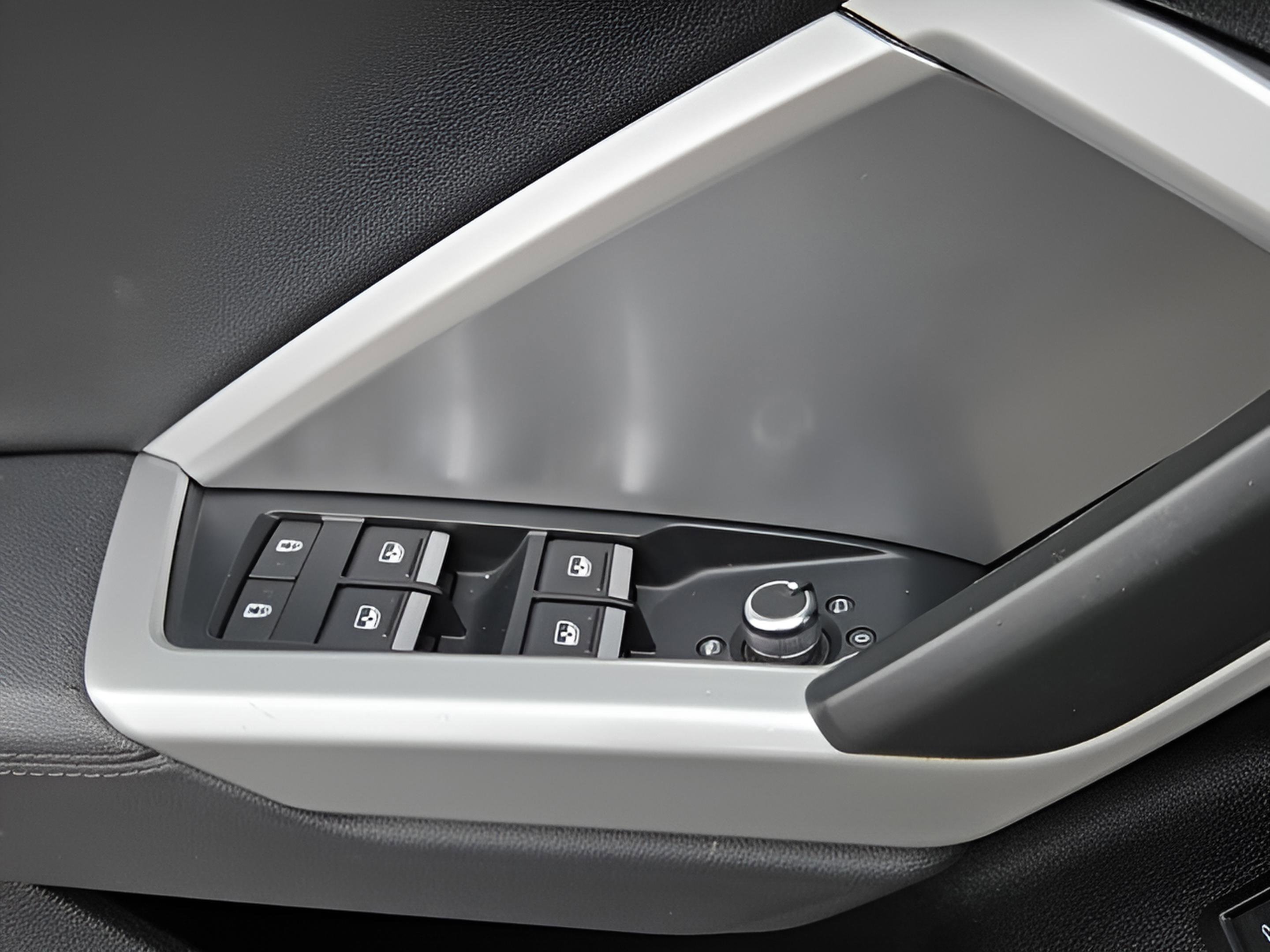 Used 2020 Audi Q3 2.0T Premium w/ Convenience Package image 29