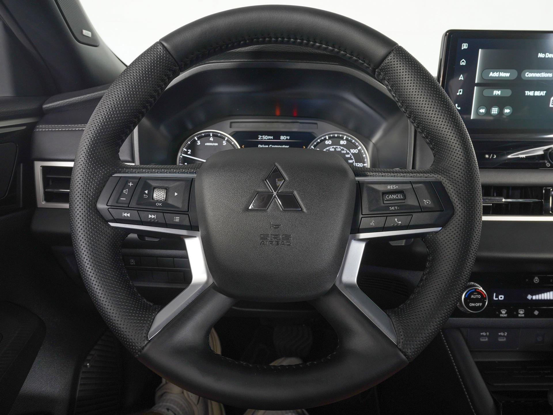 New 2026 Mitsubishi Outlander LE AWD/4WD image 9