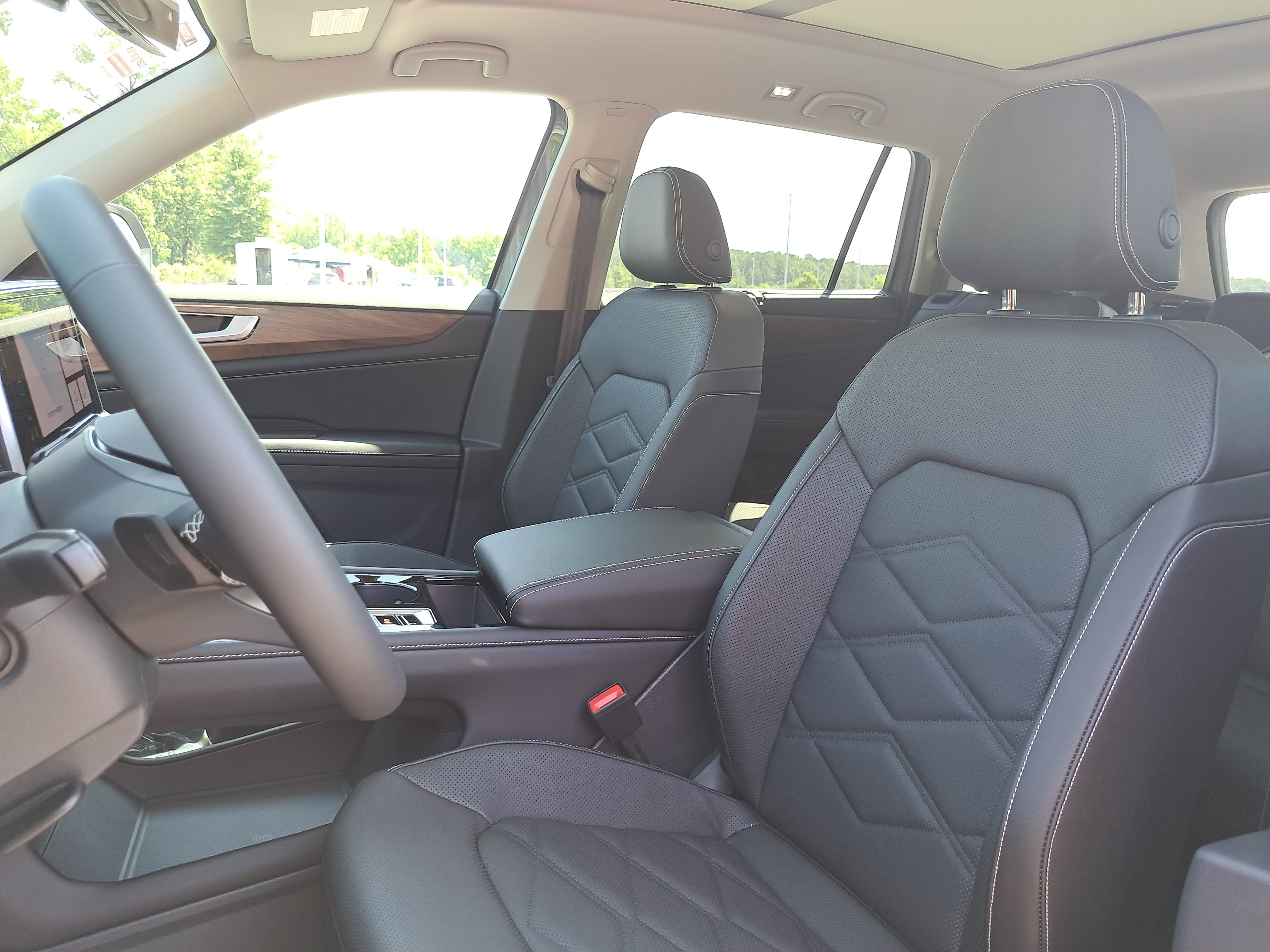 New 2026 Volkswagen Atlas SE FWD image 16