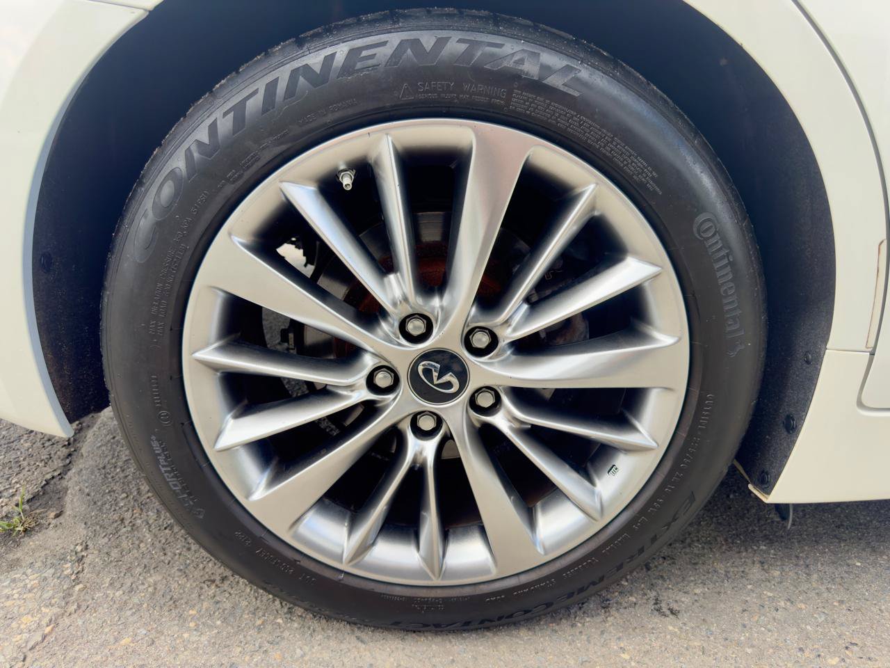 Used 2018 INFINITI Q50 Luxe w/ Essential Package (3.0T Luxe) RWD image 13