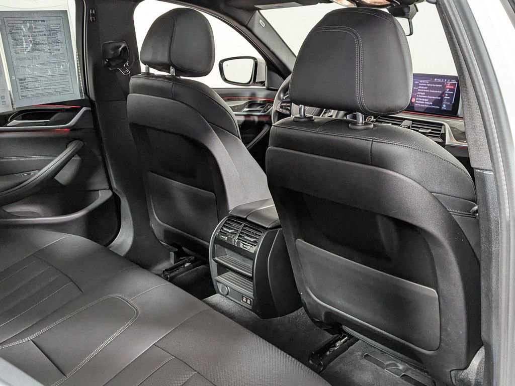 Used 2021 BMW 530i xDrive w/ Convenience Package image 40