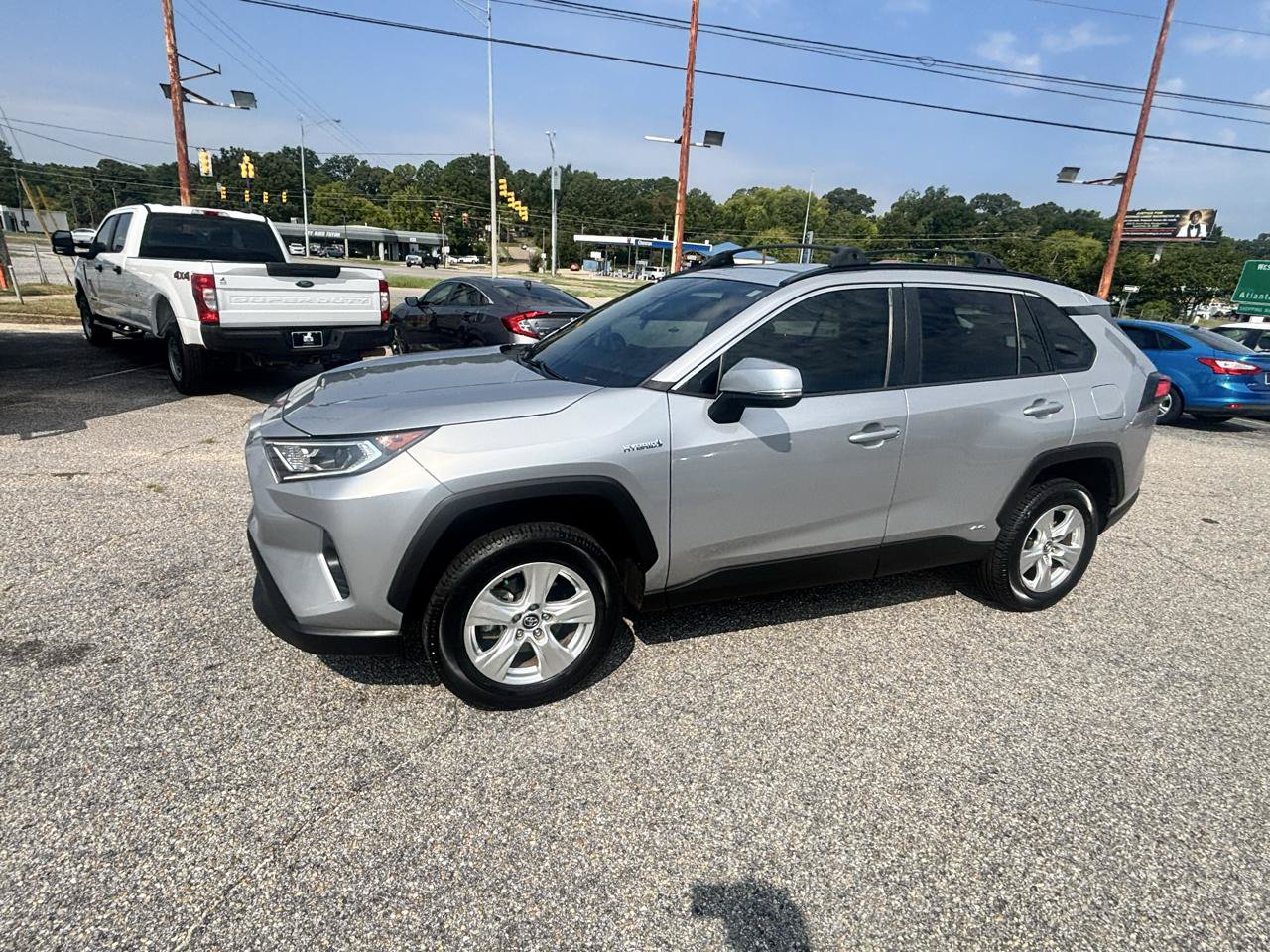 Used 2020 Toyota RAV4 XLE AWD/4WD image 11