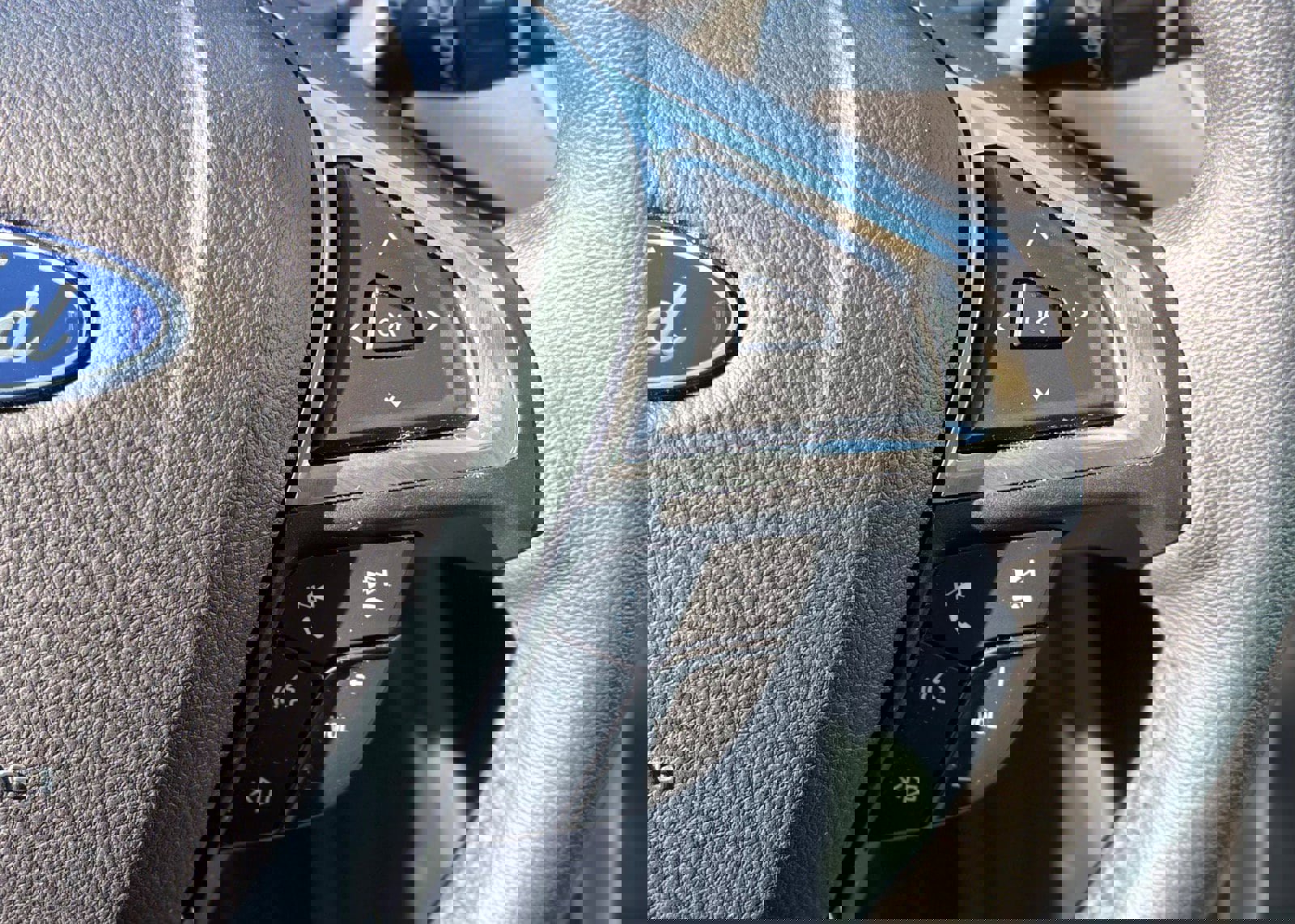 Certified 2024 Ford Edge SEL w/ Convenience Package image 32