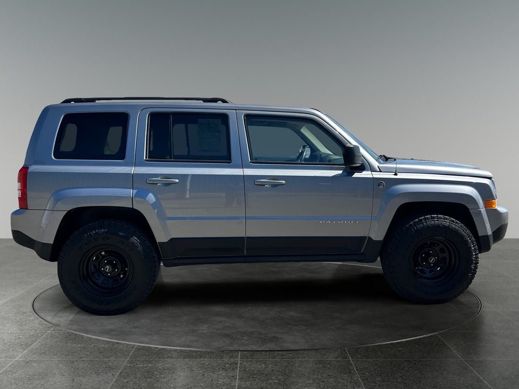 Used 2015 Jeep Patriot Sport w/ Power Value Group AWD/4WD image 10