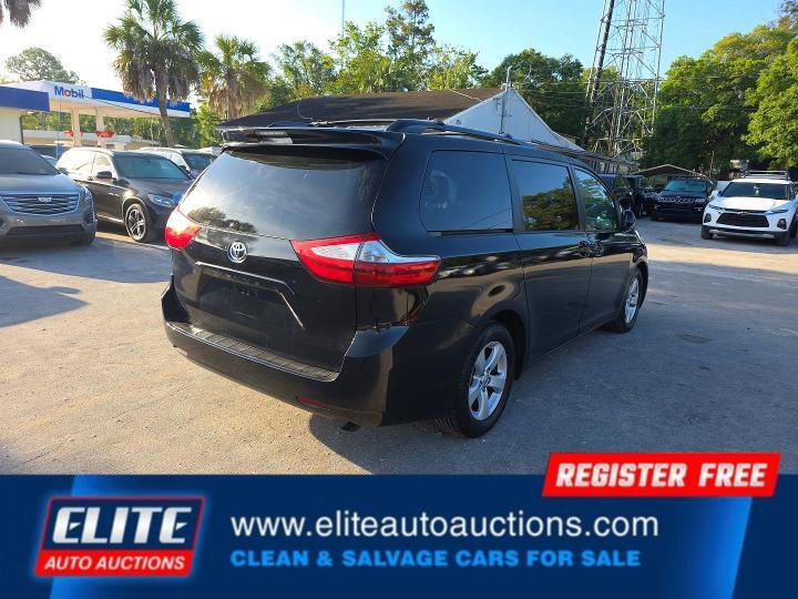 Used 2015 Toyota Sienna LE FWD image 7