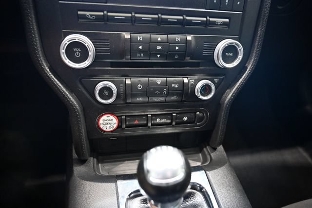 Used 2015 Ford Mustang GT RWD image 18