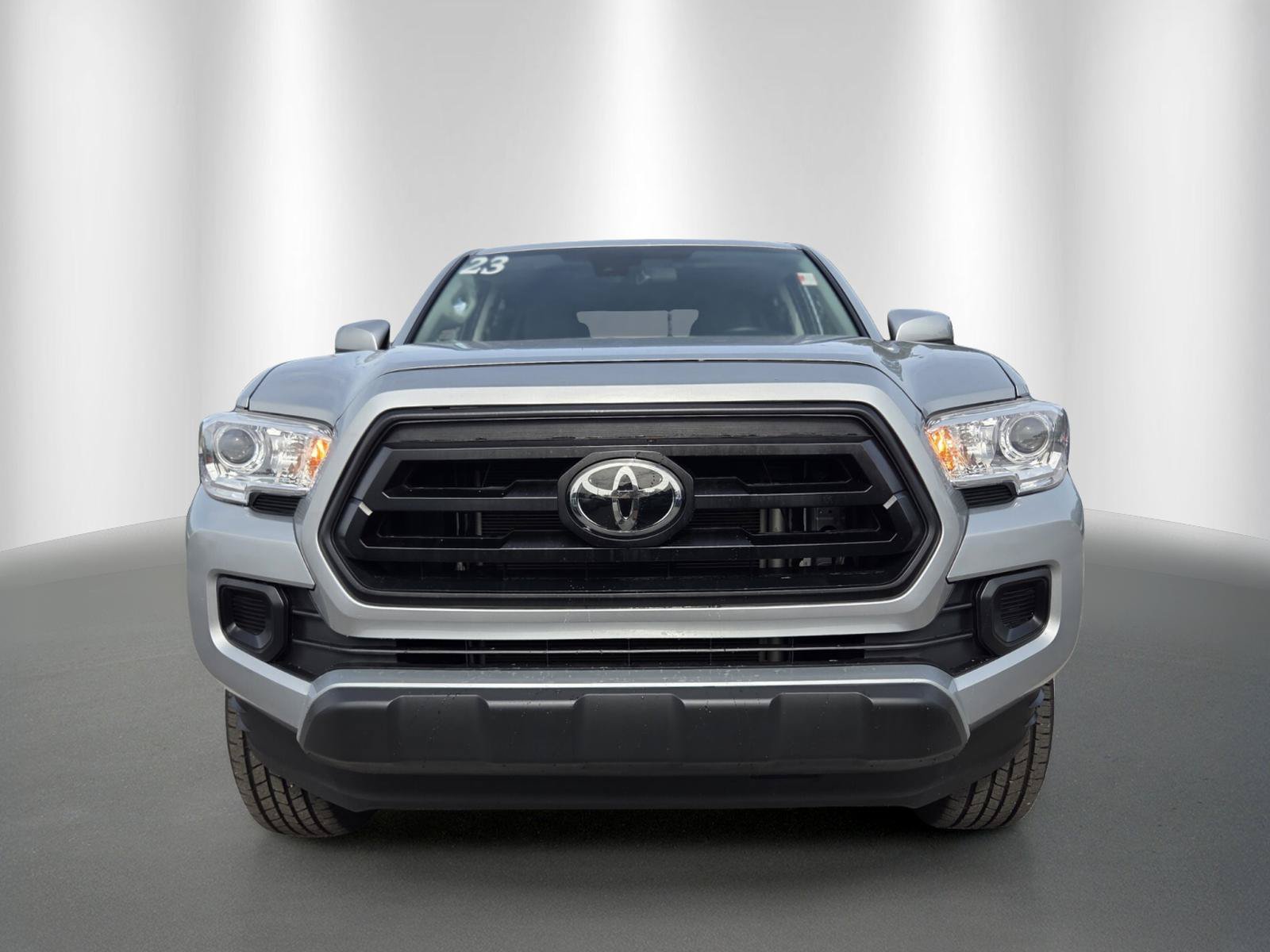 Used 2023 Toyota Tacoma SR AWD/4WD image 2