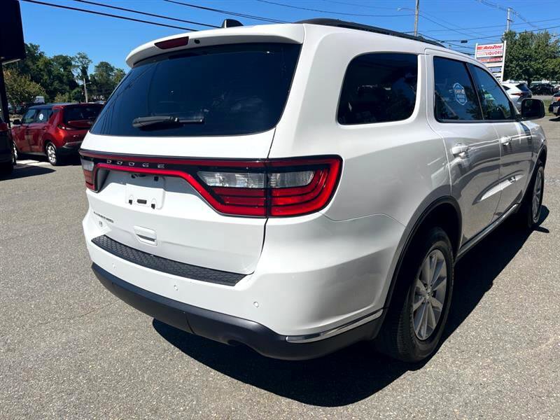 Used 2020 Dodge Durango SXT image 3