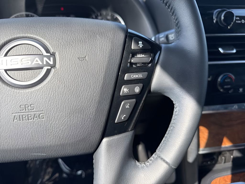 Used 2024 Nissan Armada SL AWD/4WD image 18