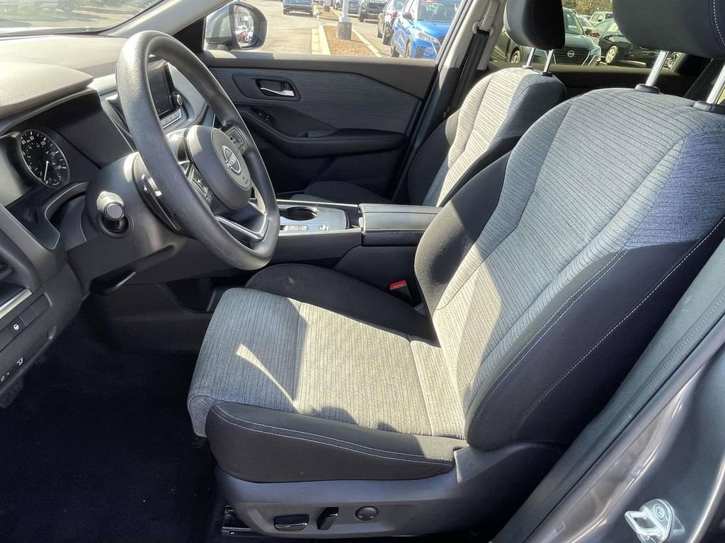 Used 2023 Nissan Rogue SV image 13