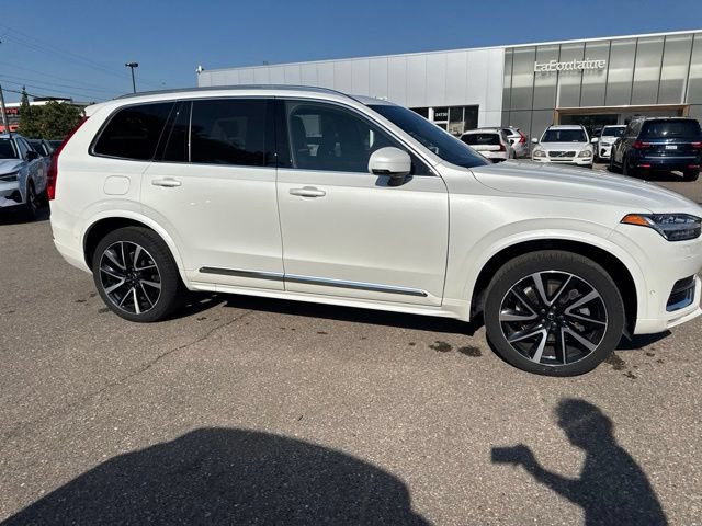 Used 2024 Volvo XC90 B6 Ultimate w/ Protection Package Premier AWD/4WD image 3