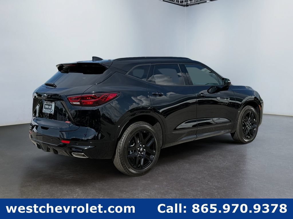 New 2026 Chevrolet Blazer RS FWD image 3