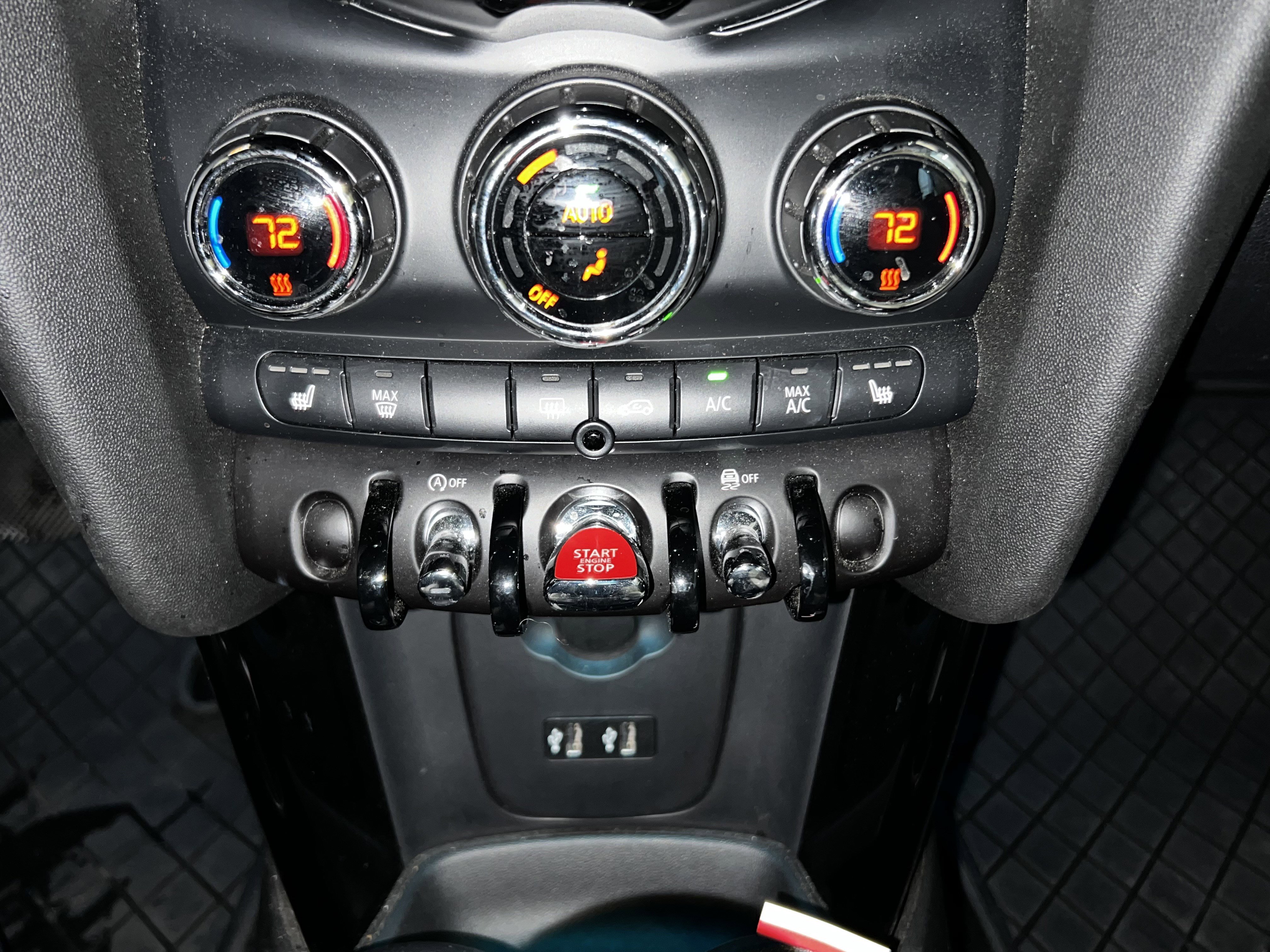 Used 2020 MINI Cooper Convertible image 27