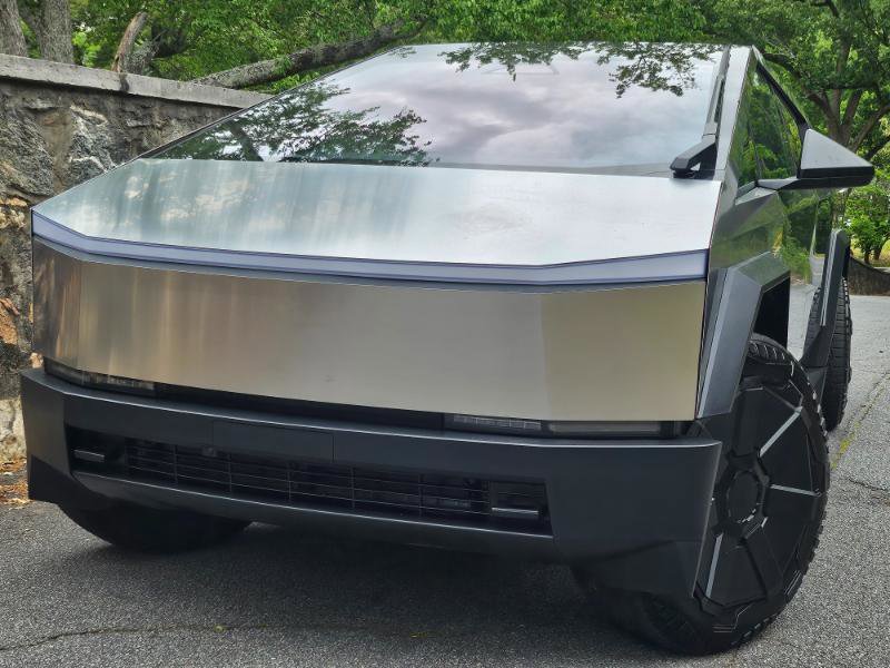 Used 2024 Tesla Cybertruck AWD Crew Cab image 85