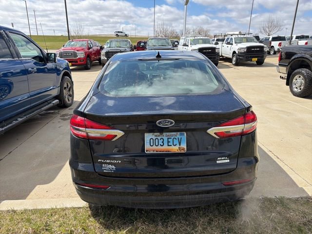 Used 2020 Ford Fusion SEL FWD image 4