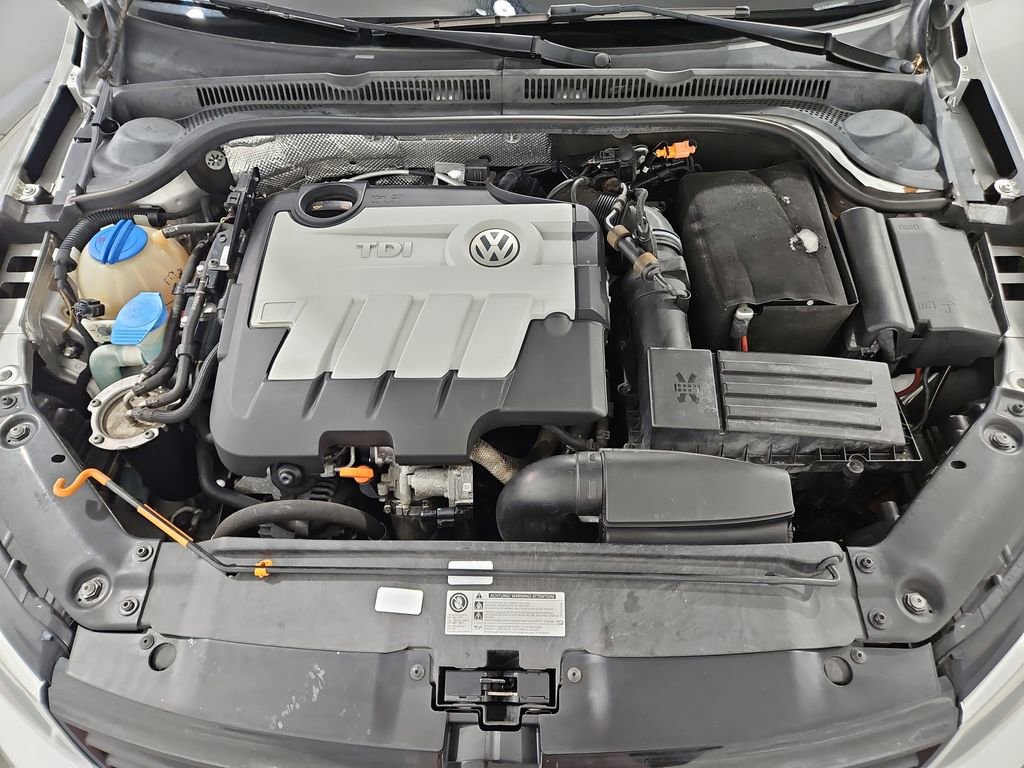 Used 2012 Volkswagen Jetta TDI FWD image 20
