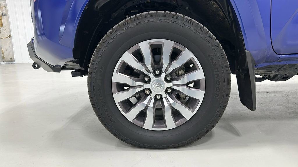 Used 2023 Toyota Tacoma Limited image 14