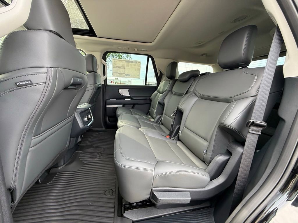 New 2026 Ford Expedition Active AWD/4WD image 17