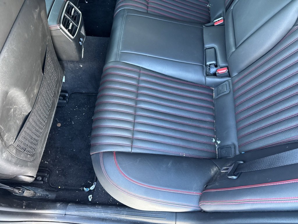 Used 2025 Genesis G70 2.5T w/ Sport Prestige Package image 14