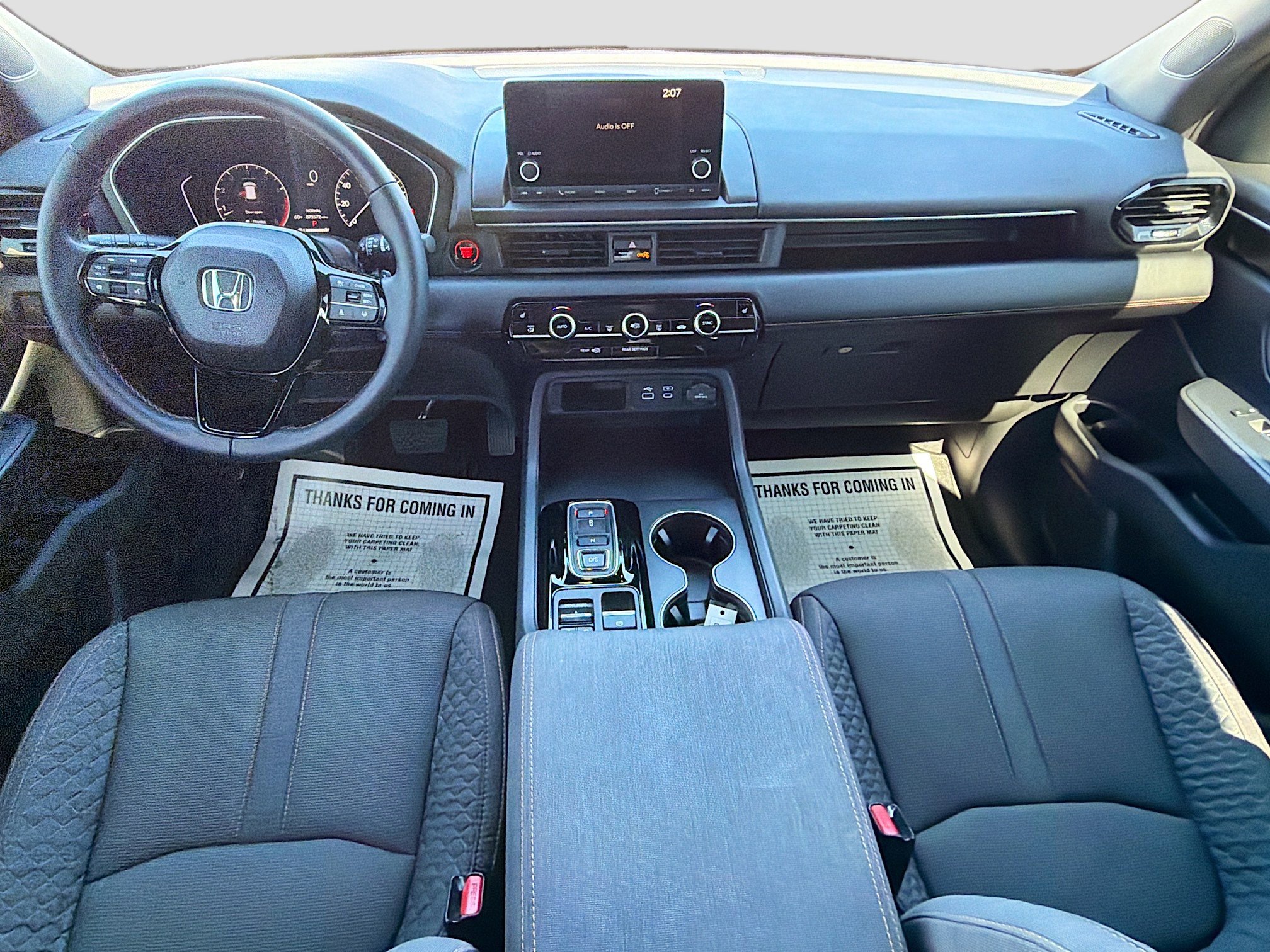 Used 2023 Honda Pilot Sport image 15