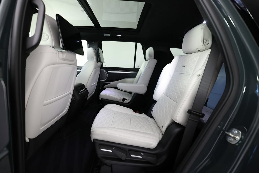 Used 2026 Cadillac Escalade V AWD/4WD image 15